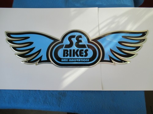 Bike wing cut embossed - bike, di-cut