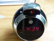 TEVION PROJECTION RADIO ALARM