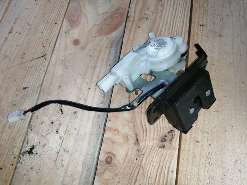 Mazda mpv tailgate boot - mazda, lw