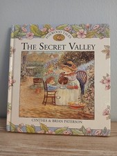 Foxwood Tales Hardback Book - The Secret Valley - Rare- 1998 - Paterson