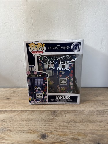 David tennant signed tardis - tennant,