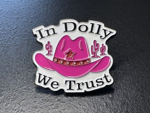 Dolly trust enamel pin - in,