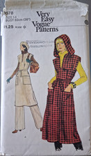 Very Easy Vogue pattern 9578 pinafore dress with hood size 14 CUT