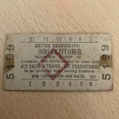 Platform ticket - ,