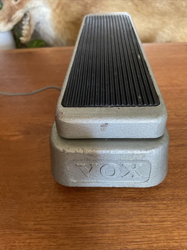 Vintage type vox volume - 1,