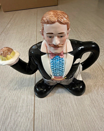 Leonardo novelty butler - leonardo,