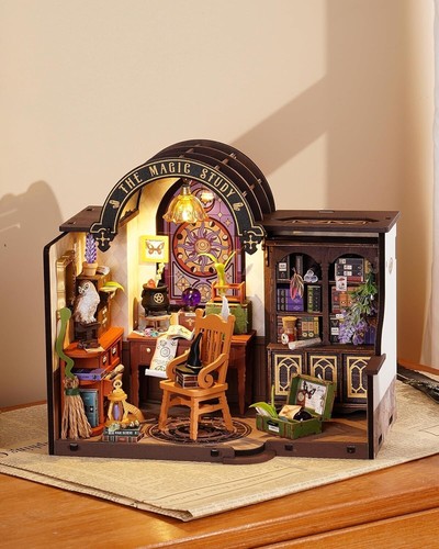 Rolife the magic study - the,