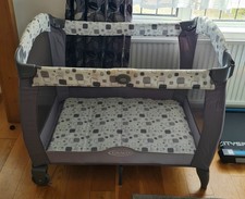 Graco Travelcot and Playpen In Good Condition 