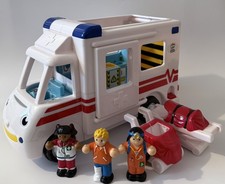 WOW TOYS Robins Medical Rescue