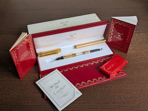Cartier must godron - cartier, de
