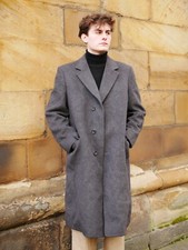 Classic Vintage Style Dark