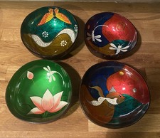 4 Lacquered Colourful Coconut