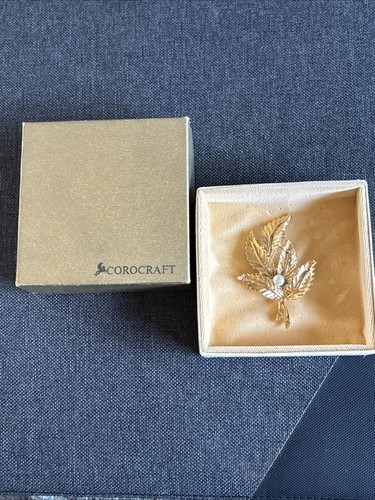 Corocraft vintage brooch - corocraft,