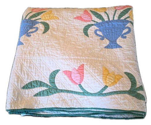 Vtg quilt 80 flower pots - 74"×,