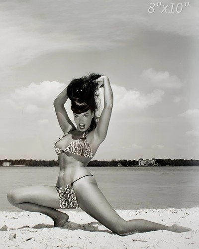 Bettie page 8x10 photo - 8x10, iconic