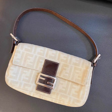 Vintage Fendi Mamma Baguette Shoulder Bag | Beige