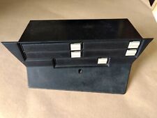 CASSETTE HOLDER PANEL Centre