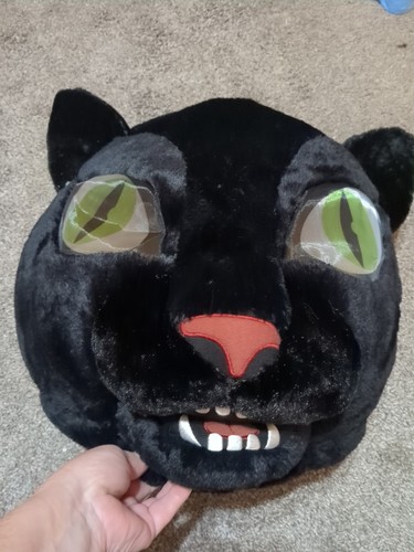 Big greeter heads - heads, black