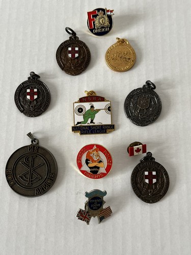 Vintage medal enamel metal - &,