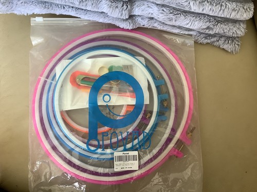 Piece plastic embroidery - 6,