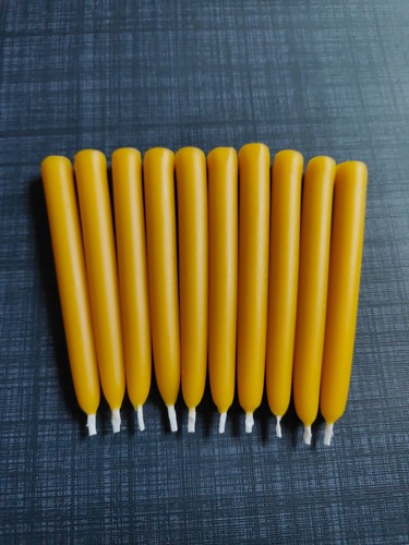 Small yellow hand - small,