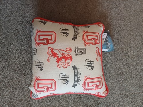 Hogwarts gryffindor cushion - hogwarts,