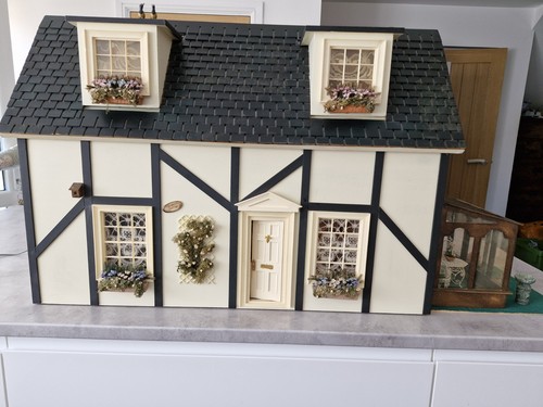 Vintage handmade dolls house - dolls,