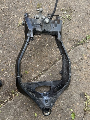 Suzuki gsxr1000 frame - suzuki,