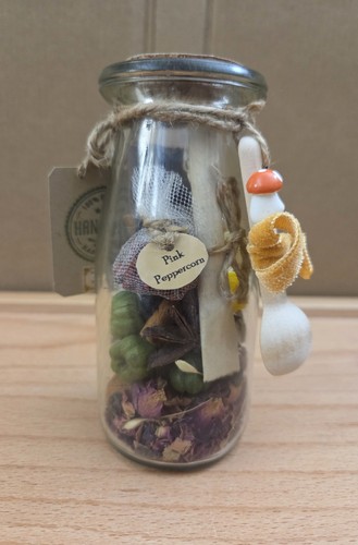 Botanical potpourri jar - potpourri,