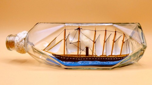Vintage ship bottle s - in,