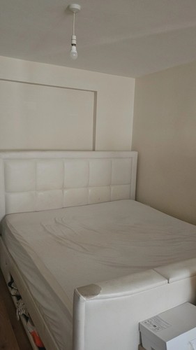 King size upholstered leather - king,