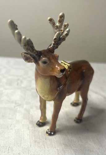 Anora hidden treasures - hidden, deer