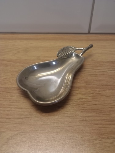 Seba pear shaped trinket - pear,