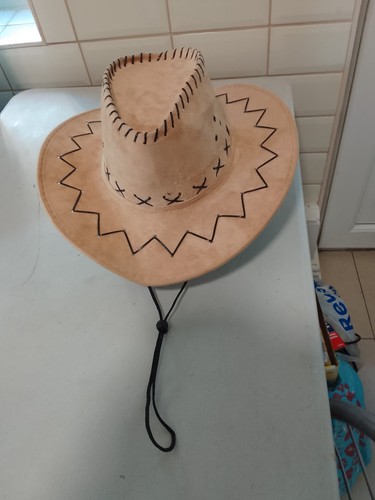 Australian style bush - style, hat
