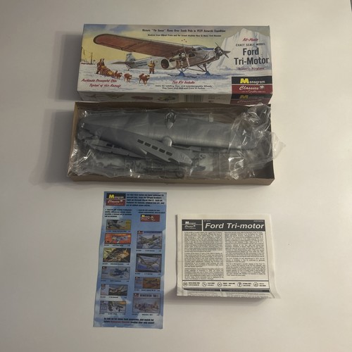 Monogram ford tri motor - 1:77,