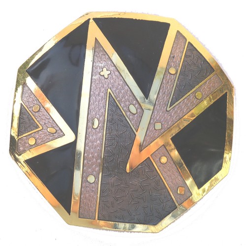 Costume jewellery large - a,