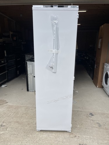 Beko integrated tall ladder - integrated,