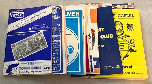Non league programmes - programmes,