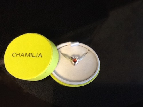 Authentic miss chamilia - authentic,