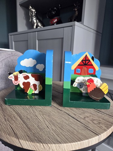 Vintage bright farmyard animal - bright,