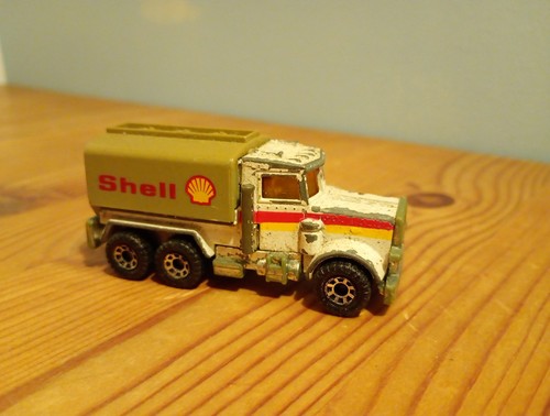 Matchbox 1981 peterbilt shell - 1981,