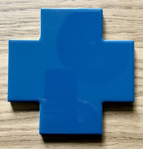 Blue cliq cross shaped - blue,