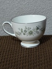 Vintage Wedgwood Bone China Tea Cup Westbury Pattern, R4410
