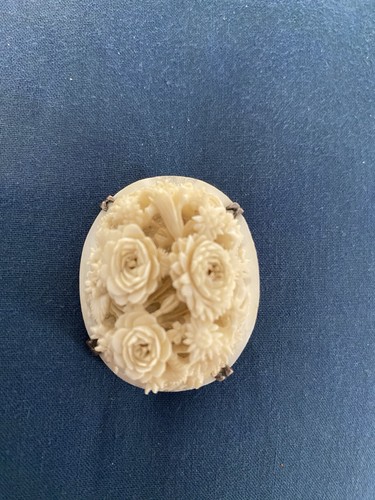Beautiful carved brooch ivory - brooch,