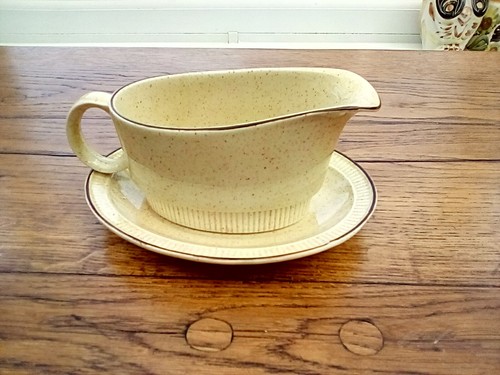 Poole pottery broadstone beige - broadstone,