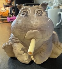 Cute Hippo Pond Spitter Statue Resin Animal Fountain  Outdoor