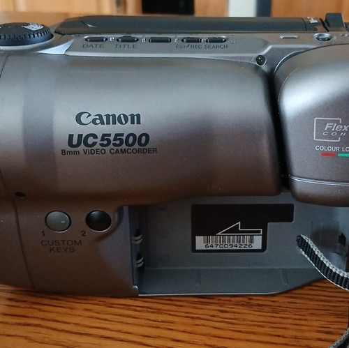 Canon uc5500 handheld 8mm - uc5500,