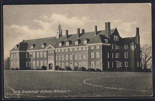 Postcard hitchin girls - postcard,