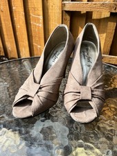 New Look Gorgeous Feet UK 5 Peep Toe Smart Soft Beige Brown Heel Shoes Cute Glam