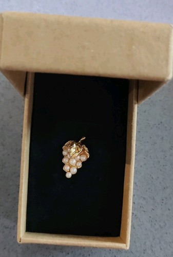 Vintage small gold - vintage,